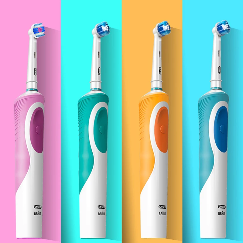 Электрическая зубная щетка Oral B Vitality перезаряжаемая 2D вращающаяся Глубокая