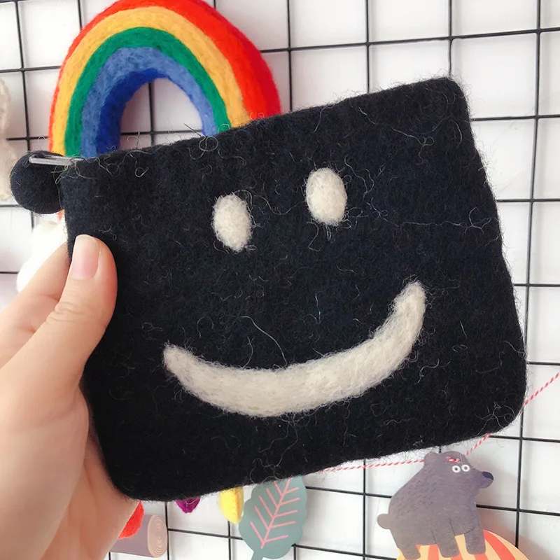 Bolso de lana hecho a mano con cara sonriente, monedero para estudiantes, tarjetero, almacenamiento de monedas, novedad-3