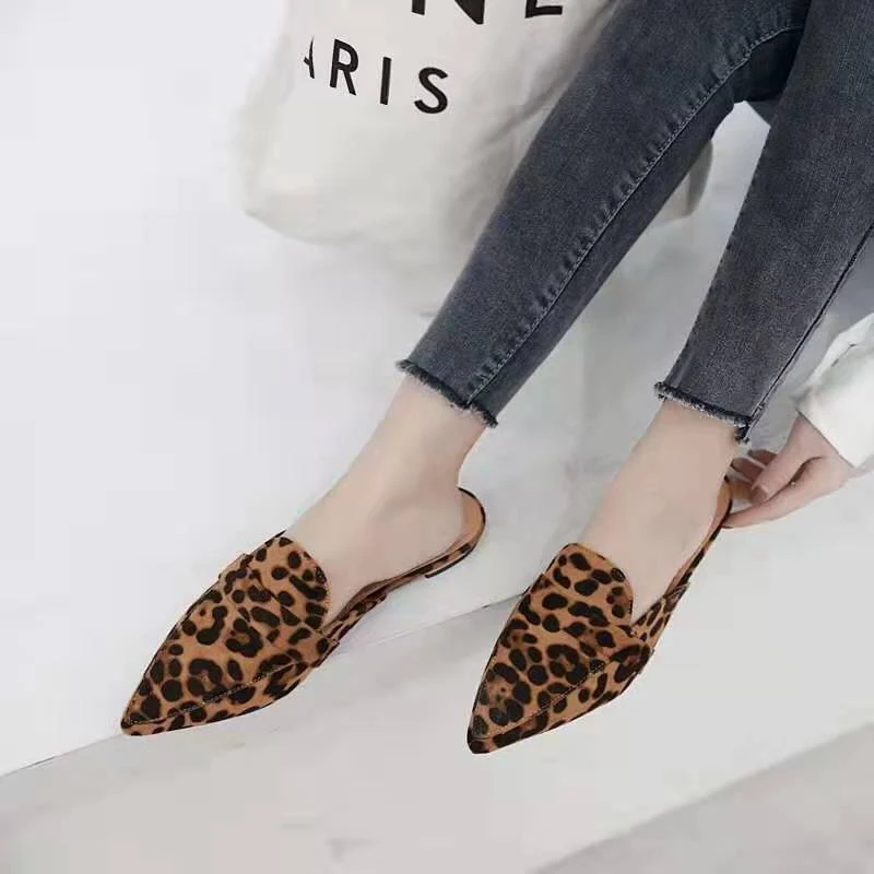 Шлепанцы женские леопардовые шлепанцы на плоской подошве заостренный носок