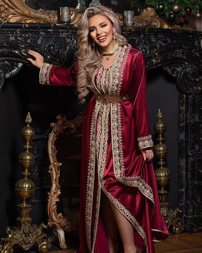 

2021 Women's Moroccan Caftan Evening Dresses Beads Hand Work Muslim burgundy gold detail Arabic Abaya prom Dress robe de soiree