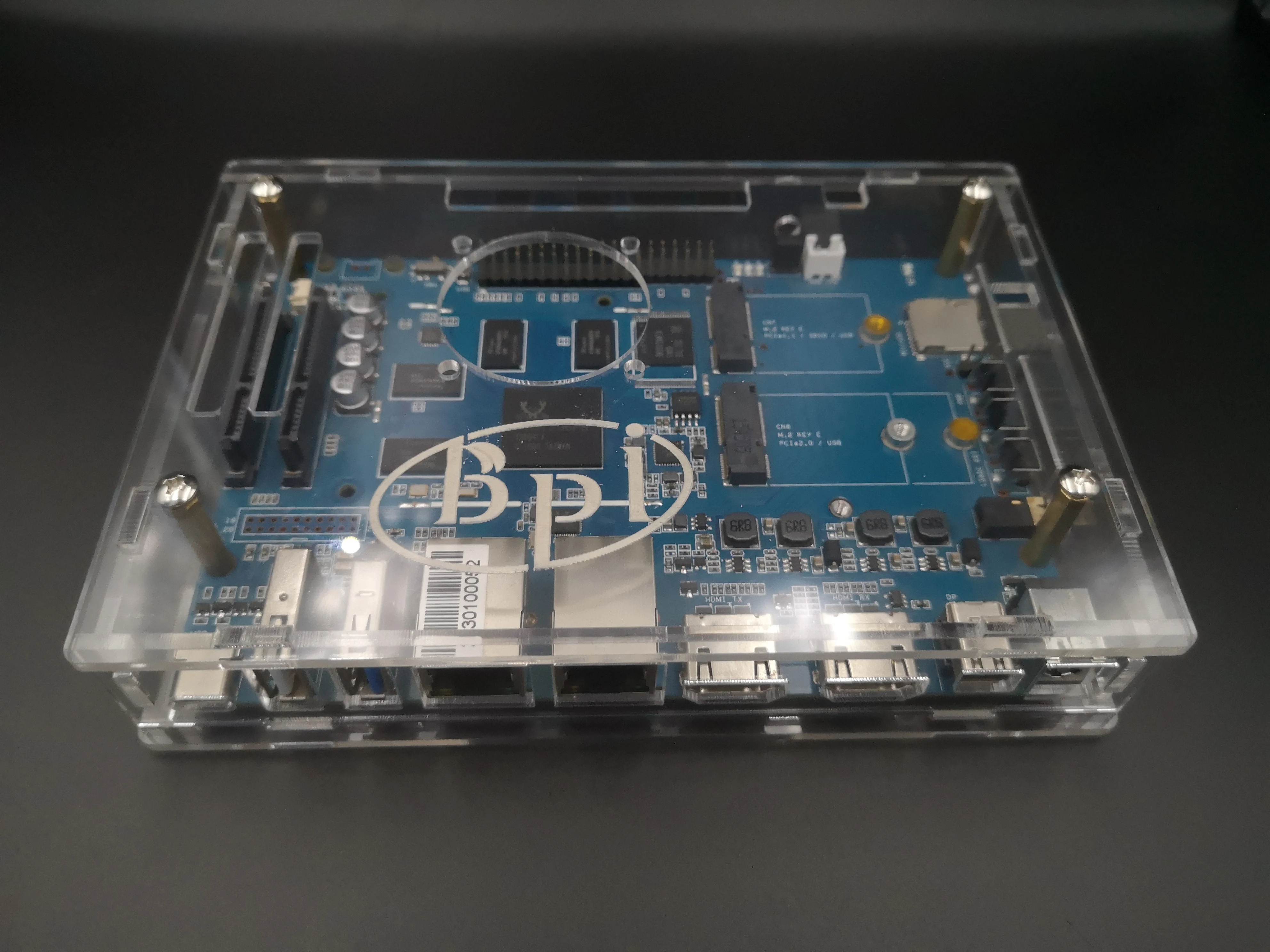 Акриловый/прозрачный чехол Banana PI W2