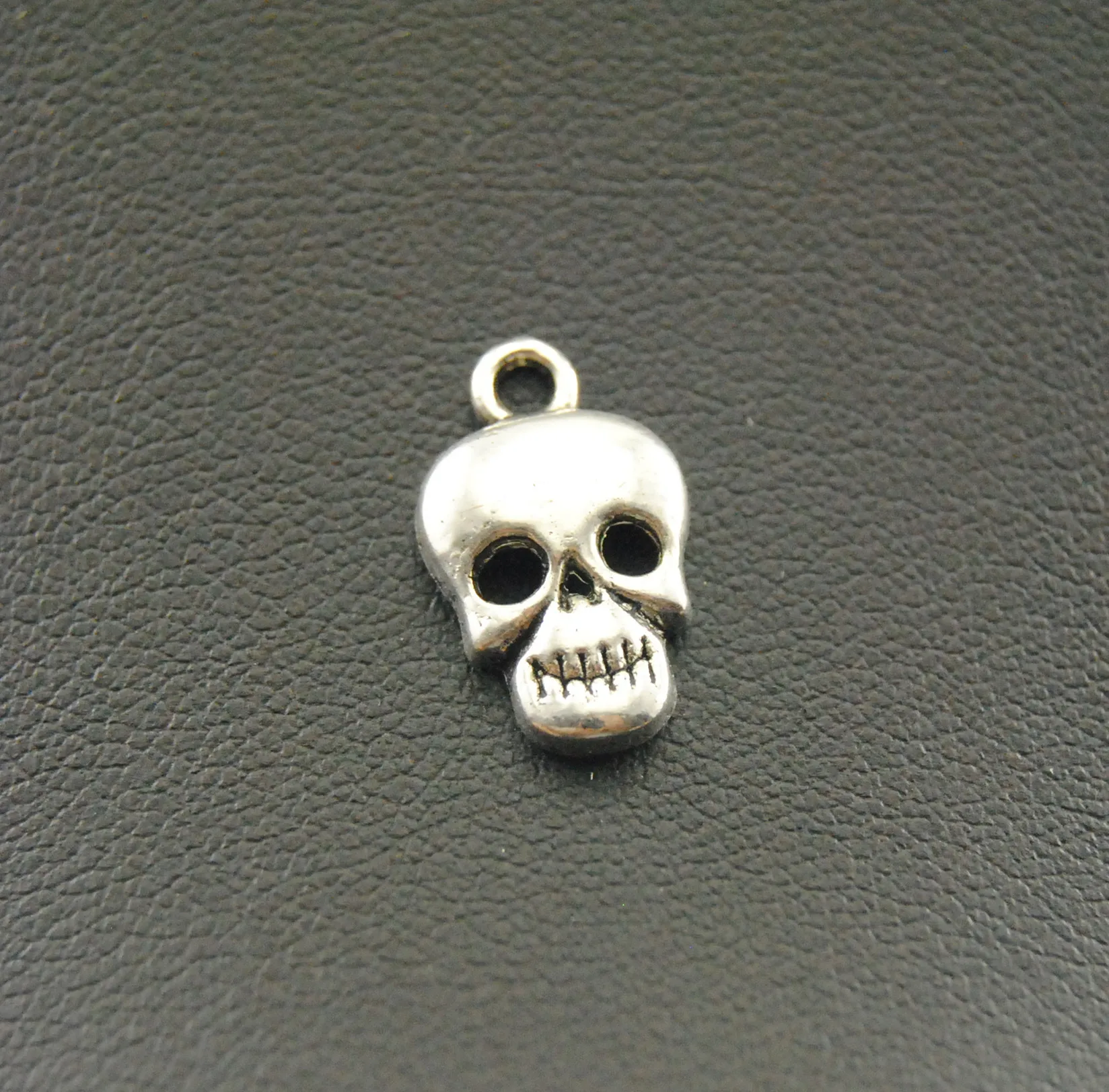 50 шт. подвески в виде черепа резная подвеска ожерелья и 10x16 мм A812|skull charms|charms