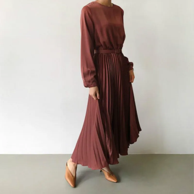 Элегантное Плиссированное длинное платье с поясом однотонное длиной до