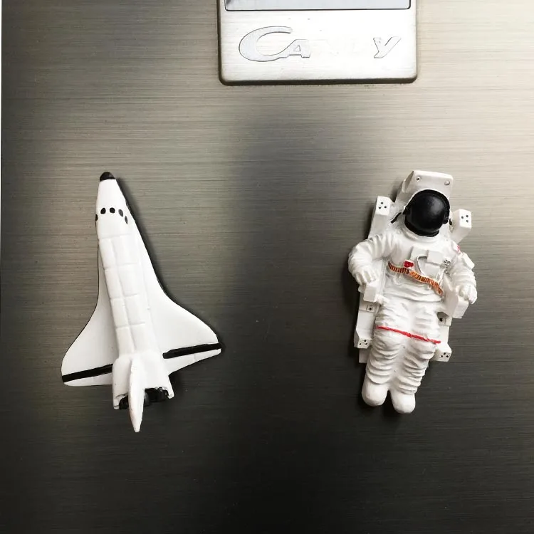 Магнит на холодильник астронавт самолет белый креативный стерео стикер Кухонное