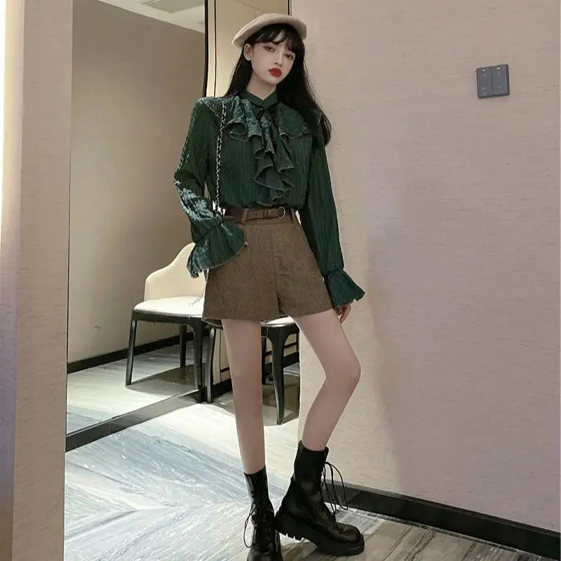 

Spring 2021 Fashion Ruffles loose shirt Flare sleeve Women blouse Korean Office lady Tops Blusa