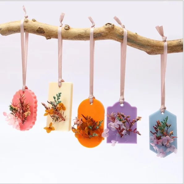 

5pcs Aromatherapy Wax Wardrobe Incense Deodorant Fragrant Tablets Scented Paraffin Scented Candle Flakes