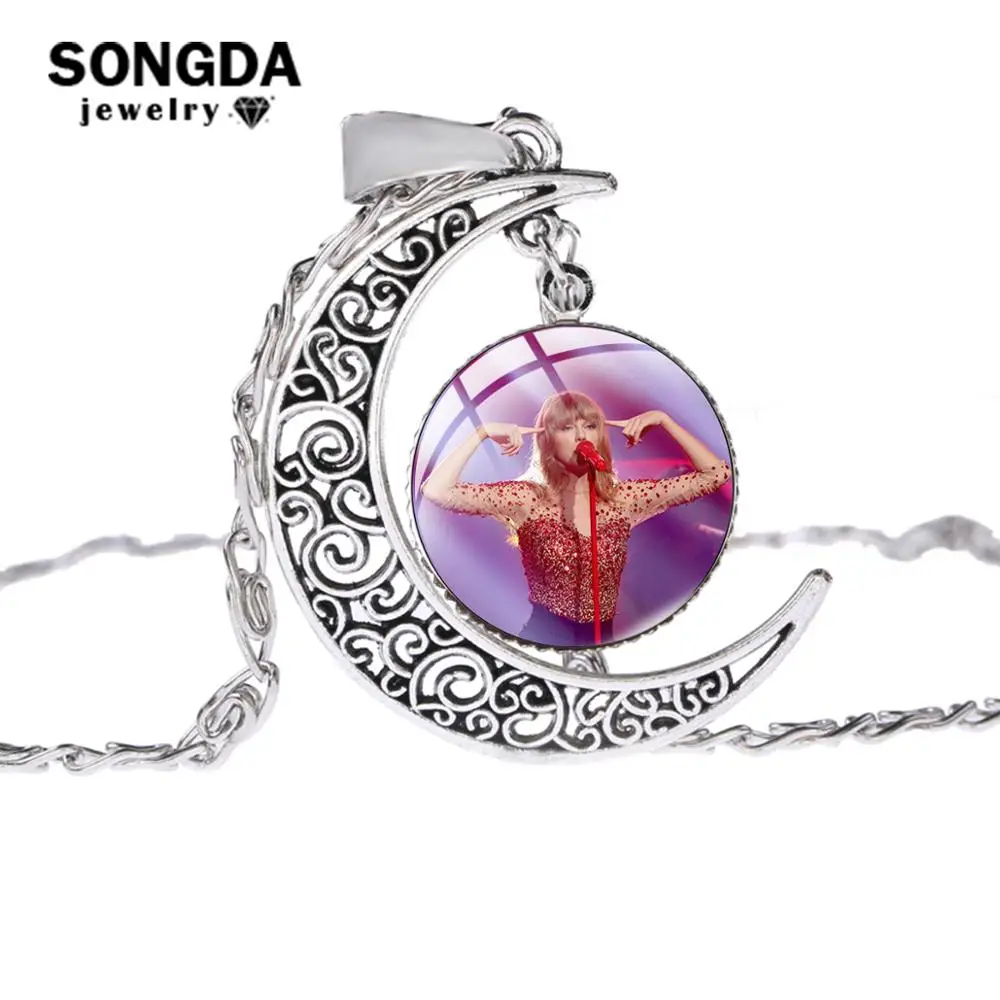 

Hot Trendy Popular Singer Composer Moon Pendant Necklace Country Music Fan Souvenir Transparent Art Photo Glass Cabochon Jewelry