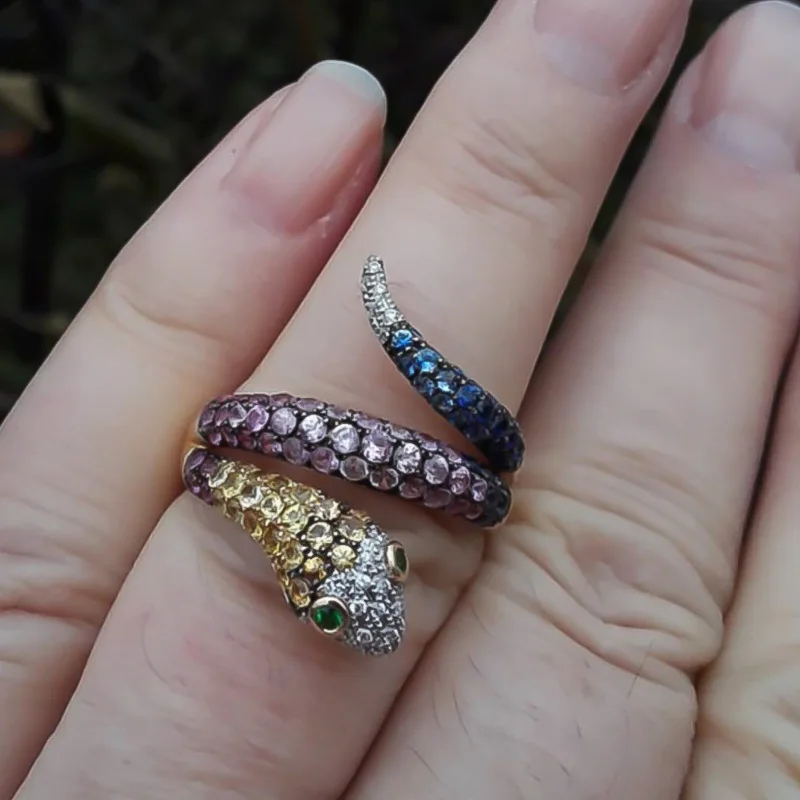 

2021 New Designer Colorful Zircon Lifelike Snake Rings For Women Men Trendy Gold Female Male Jewelry Party Accessories Gifts