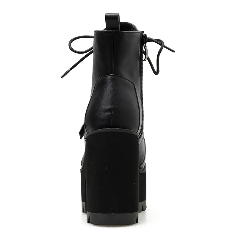 Зимняя обувь на шнуровке массивные ботинки женские черные кожаные высоком