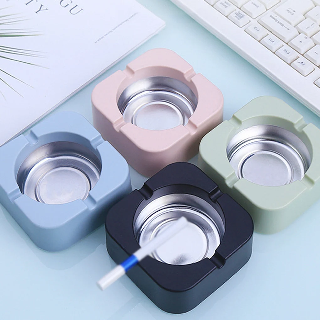 

Ashtray Fire-proof Portable Ash Holder With Smooth Lines Plastic PP Metal Washable Powder Container for Home Office Car