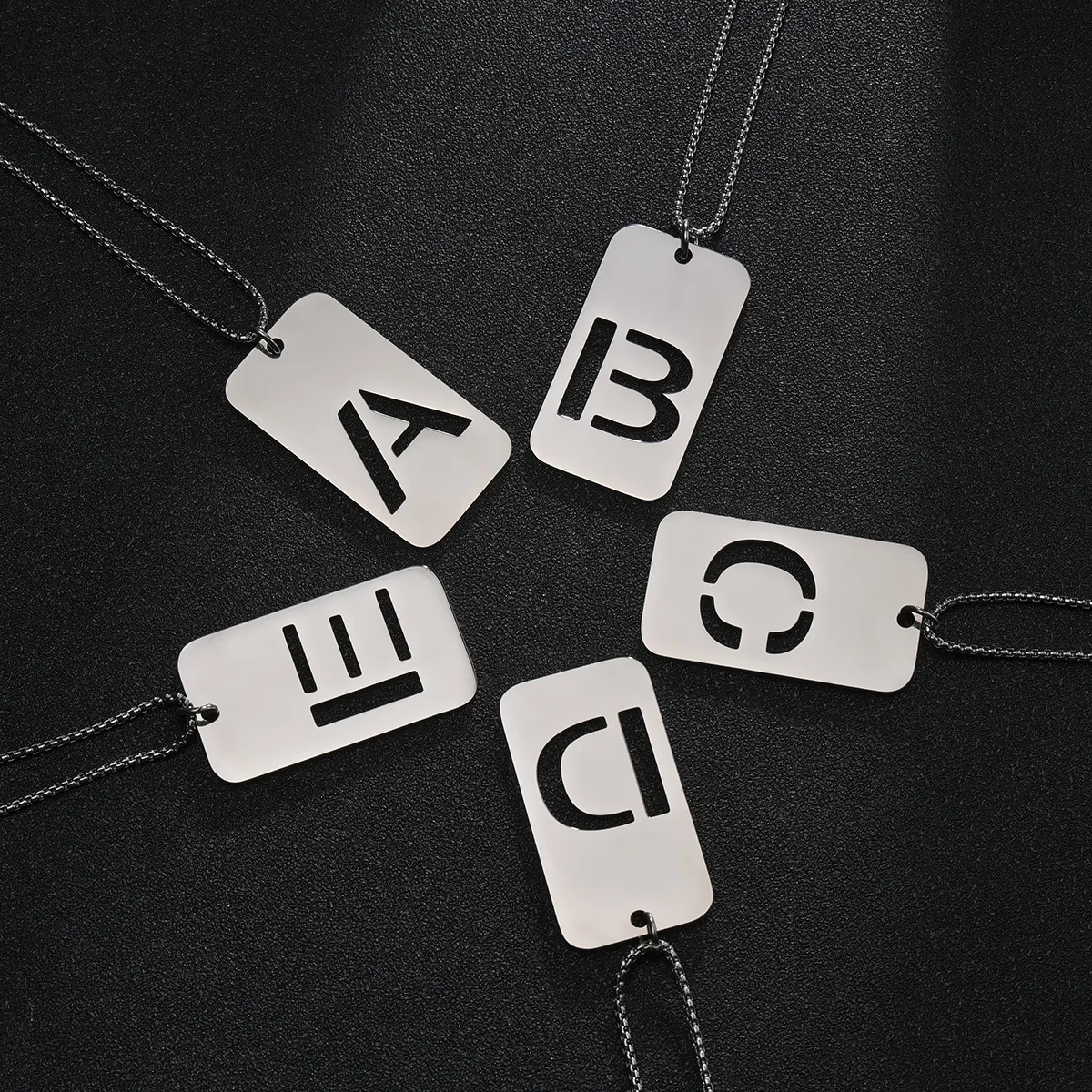 

YWSHK For Men Women A-Z Alphabet Letter Pendant Necklaces Personalization Stainless Steel Necklace Glamour Jewelry Wholesale