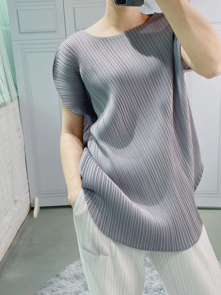 

Thin suits for women in summer 2021 Miyak foldLoose large size is thin and irregular long top Harlan Cropped Pants