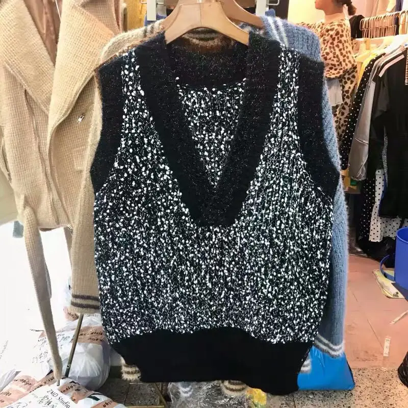 

Sweaters Women Sleeveless Knitted Korean Fashion V-neck Retro Pullover Loose and Versatile Casual Sweaters Lugentolo