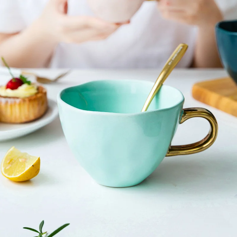 

2021 new creative mug Nordic ins cute personality girl solid color with spoon ceramic simple coffee cup tea cup