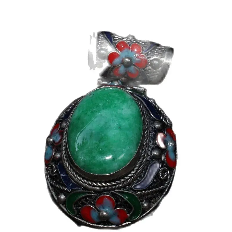 

Подвеска из китайского старого тибетского серебра с изумрудом, инкрустированная перегородчатой эмалью