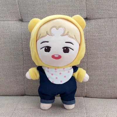 

Korea Kawaii Chenle Plush Doll Cartoon Toy Stuffed Dolls With Jacket Scarf Trousers PP Cotton Fanmade Cute Toys Fans Gift