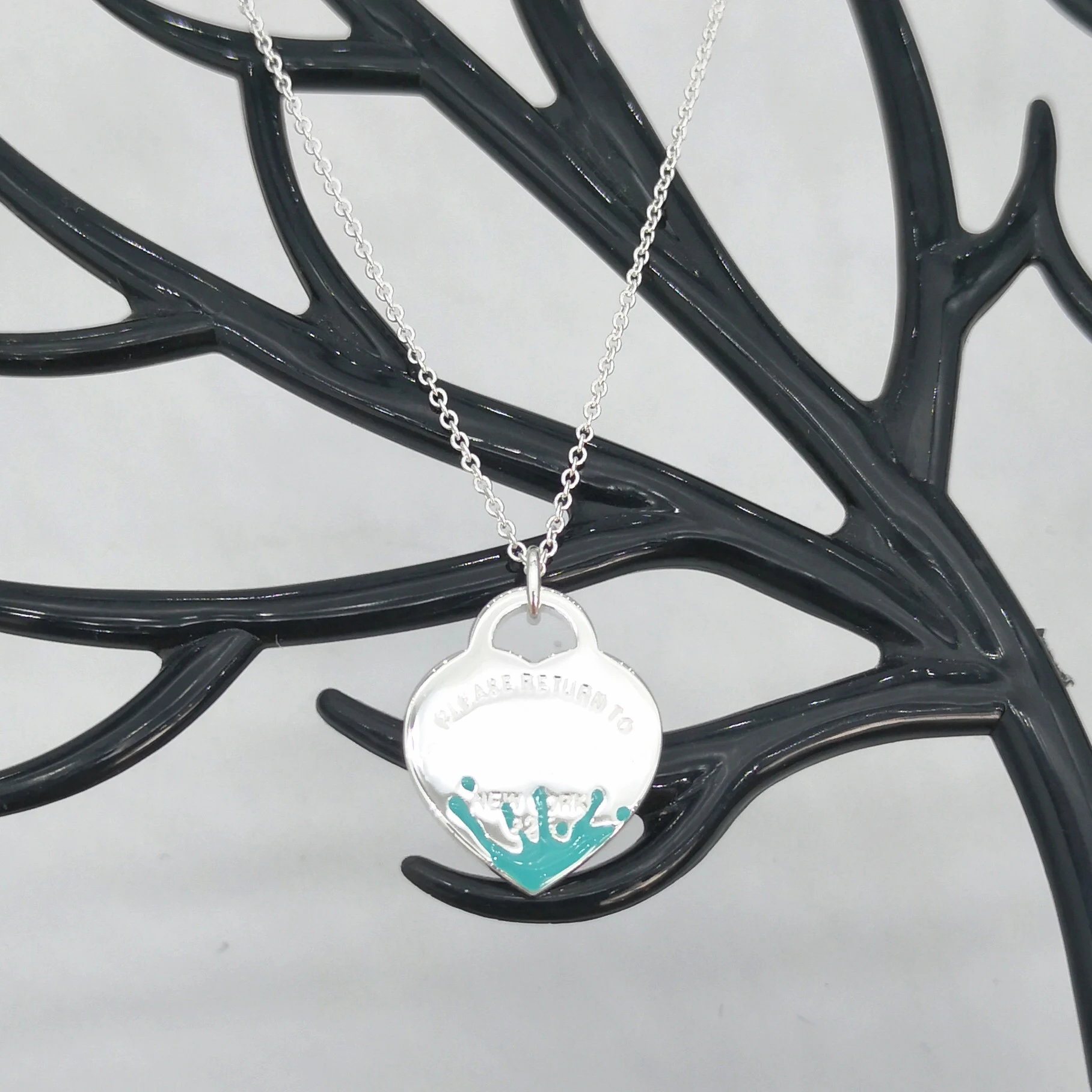 

Ladies Classic S925 Sterling Silver Blue Pink Splash Splash Enamel Heart-shaped Sterling Silver Necklace Jewelry Holiday Gift