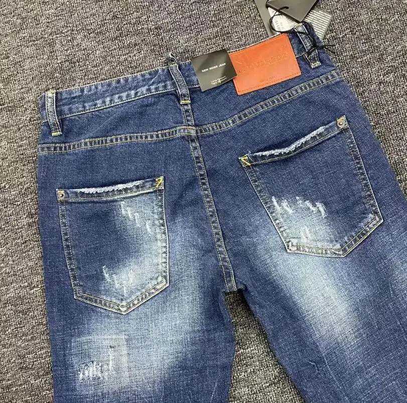 2021 New Trendy Brand Dsquared2 Men's Washed And Worn Ripped Paint Dot Motorcycle Jeans streetwear men DSQ078