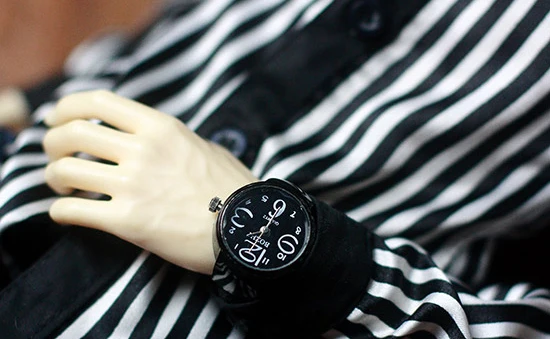 Детская ручная игрушка M0353 1/6 1/3 1/4 Uncle Doll BJD/SD, одежда, реквизит, аксессуары. Черные цифровые часы 1 шт.