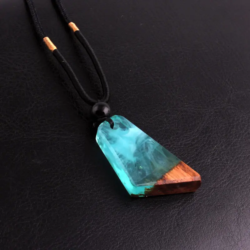 2019 Personality Marine Solidified Resin Wooden Pendant Necklace Long Sweater Chain Lover Clothing Matching Accessories Jewelry |