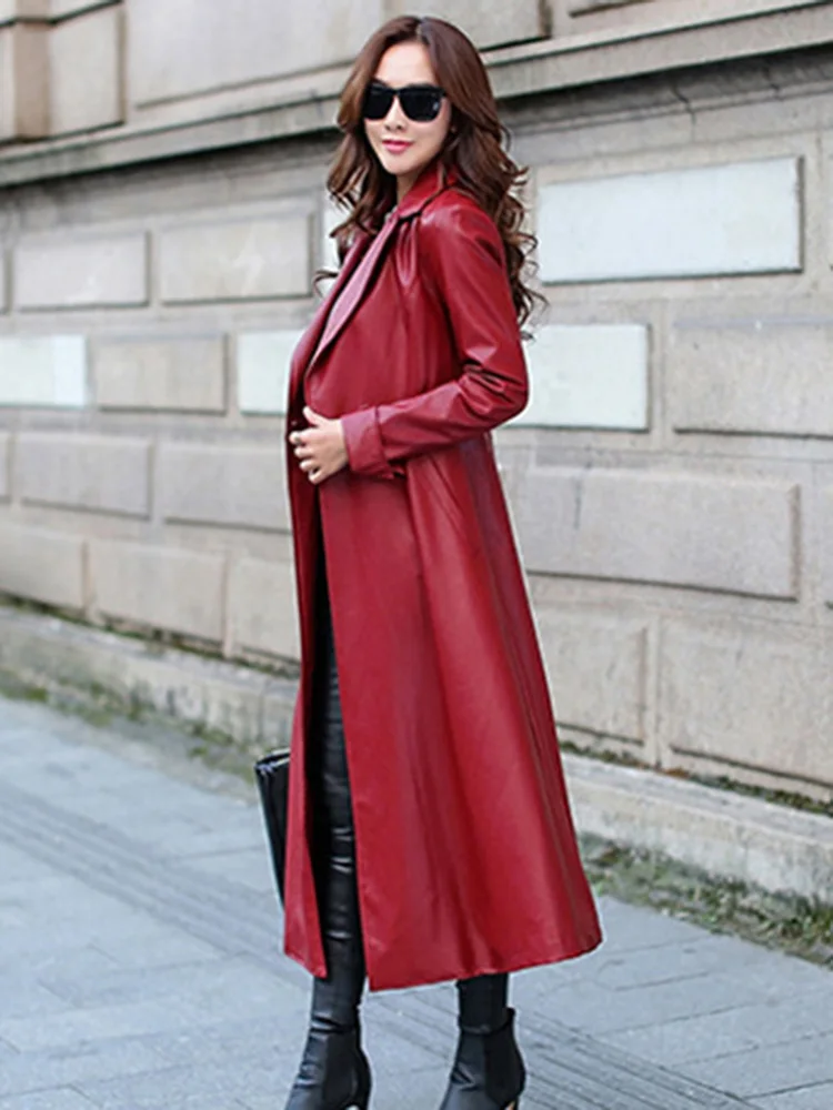 Женский плащ кожаный готический осень 2020 тренд плюшевый женский однотонный
