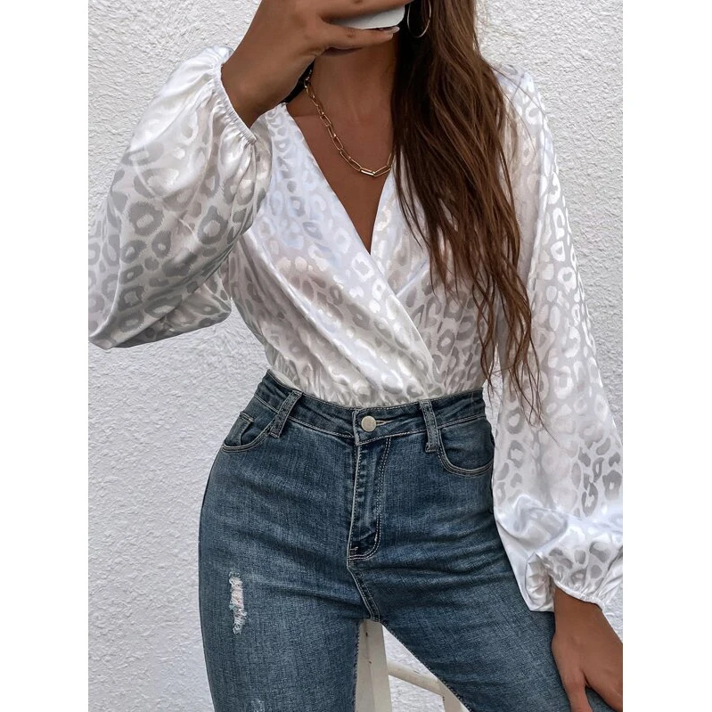 Женское жаккардовое боди с длинными рукавами-фонариками и леопардовым принтом |