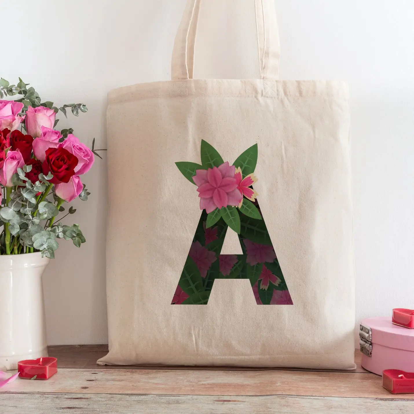 

A Letter Design Shopping Beach Tote Bag