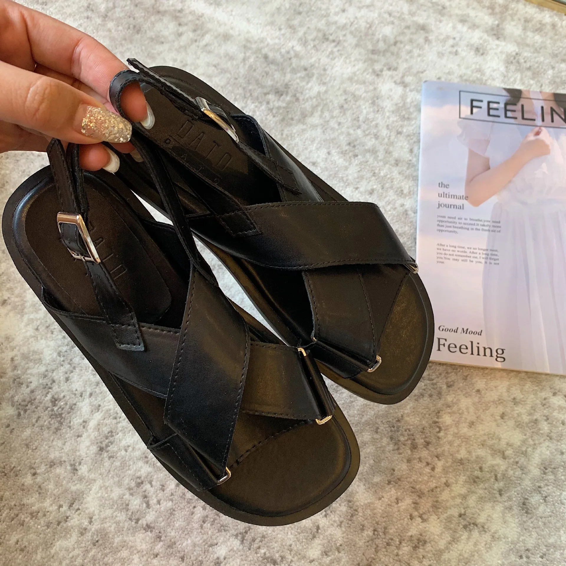 

Web celebrity sandals 2021 new summer flat comfortable student casual sports beach INS women shoes sandals women