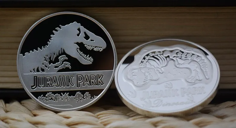 Памятная монета в стиле парка Юрского периода с золотым и серебряным покрытием