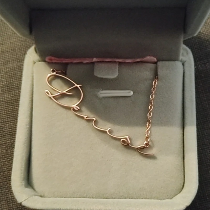 

Handwriting Style Personalized Name Necklace Women Fashion Jewelry Customized Signature Nameplate Charm Necklace Gifts