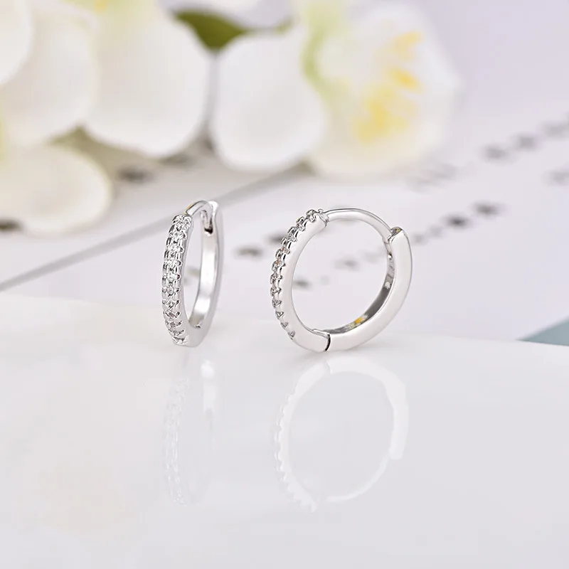 

Fashion Simple Style Silver Color Single Row Zircon Hoop Earrings Jewelry Metal Earrings Ear Pendant Cute Female Exquisite Gift
