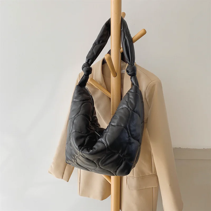

Popular Autumn Winter Leisure Women's Bags Casual Cotton Crossbody Bag 2021 New Trend Female Sac Large Capacity Hobos Package
