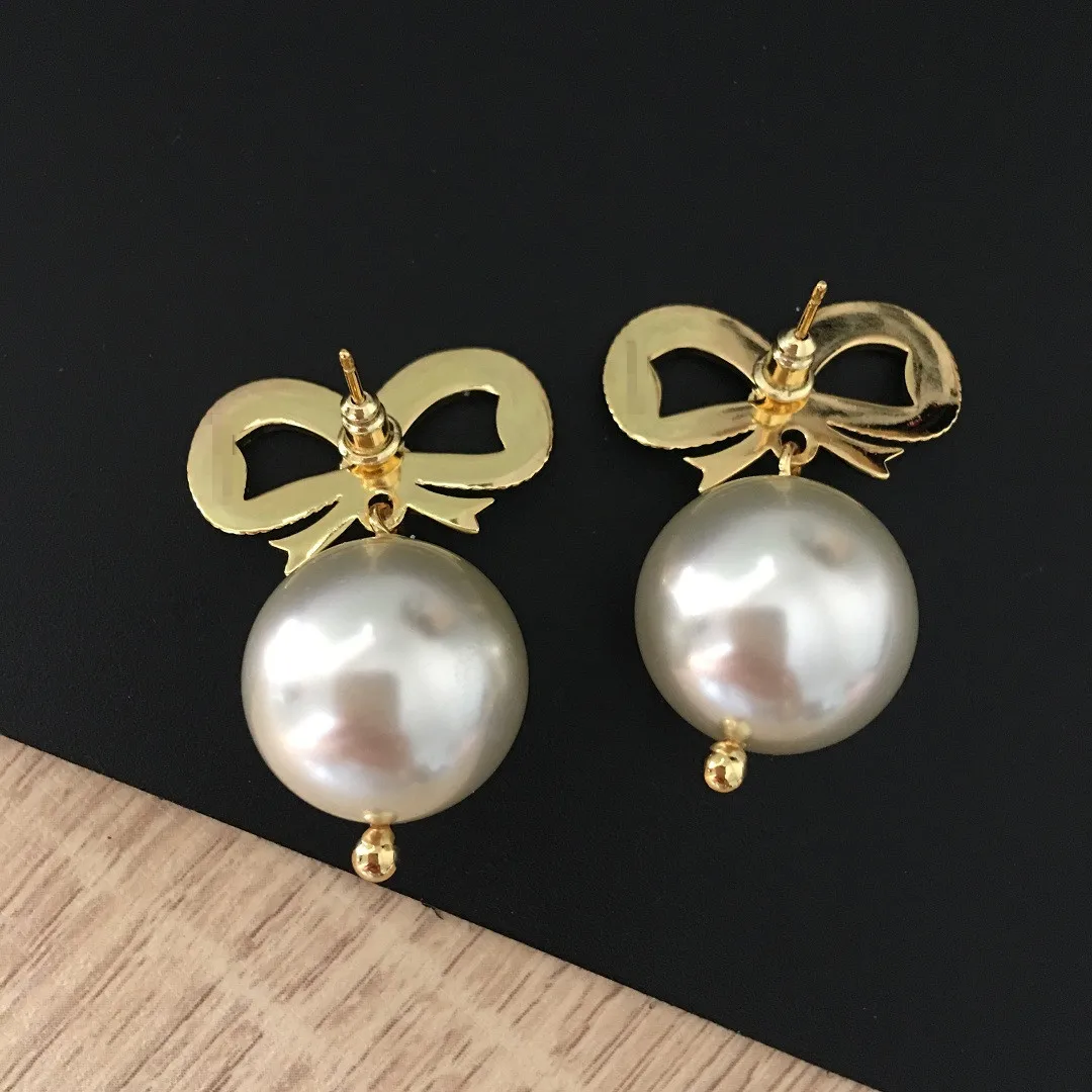 

Silver Star Crystal Tassel Earrings