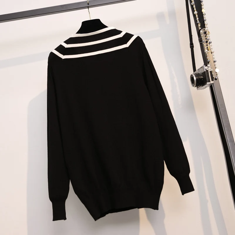 Женский свитер в полоску с длинным рукавом и v-образным вырезом | Женская одежда