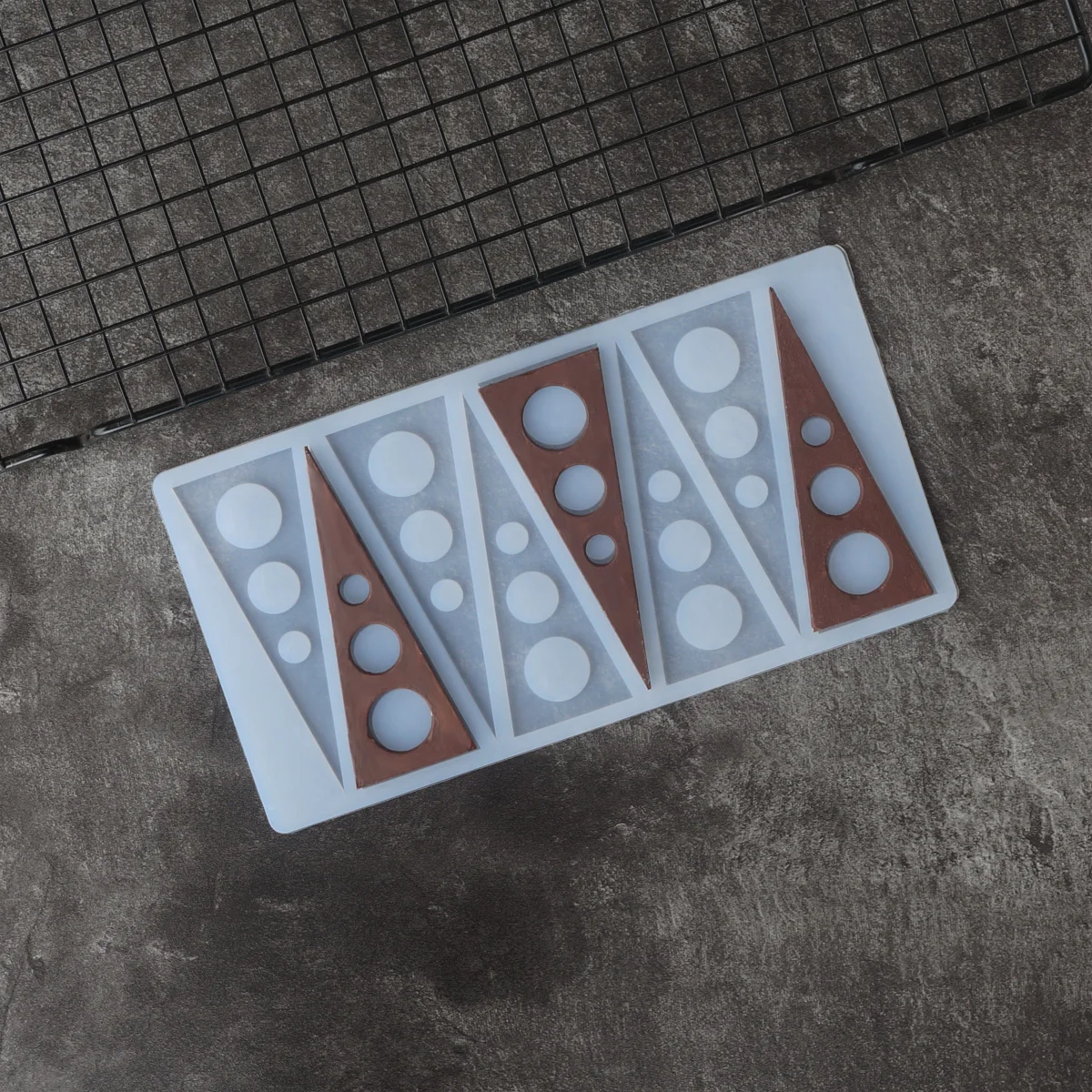 Силиконовая форма трафарет в форме треугольника для самостоятельного