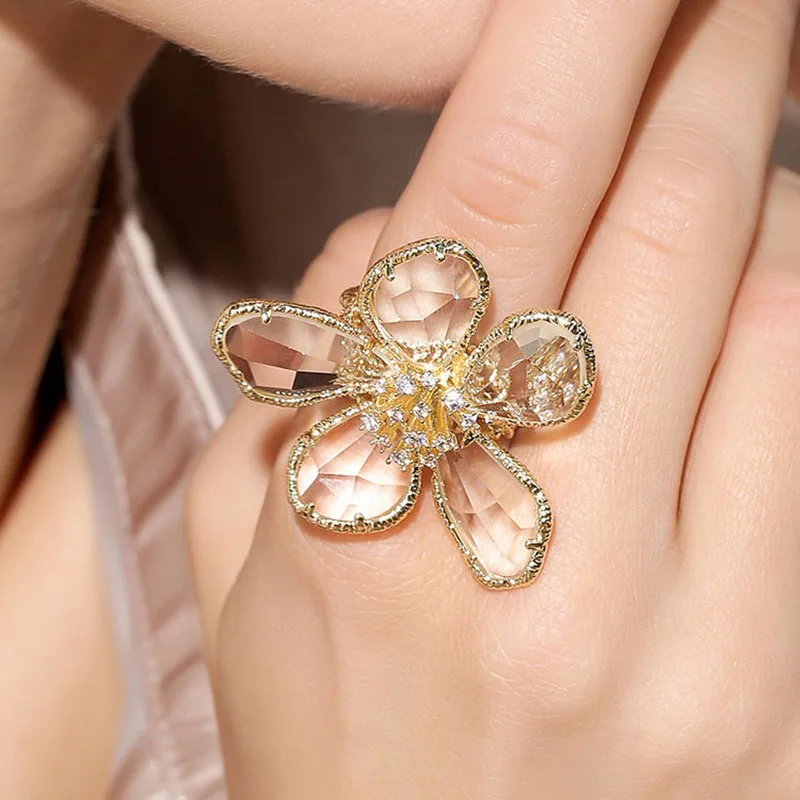 

Fashion Big Crystal Flower Rings Individuality Floral Opening Rings For Famale Party Adjustable Finger Jewelry Gifts ZF46567