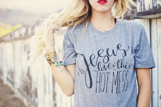 

Jesus Loves This Hot Mess Christian T-Shirt Women Cute Fashion Tumblr Tops Summer Casual Short Sleeve Grey Tee