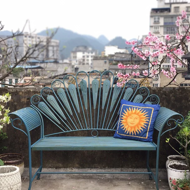 

American Style Iron Art RETRO Outdoor Double Rocking Chair Bench Courtyard Tables And Chairs Leisure Decoration Park Chair