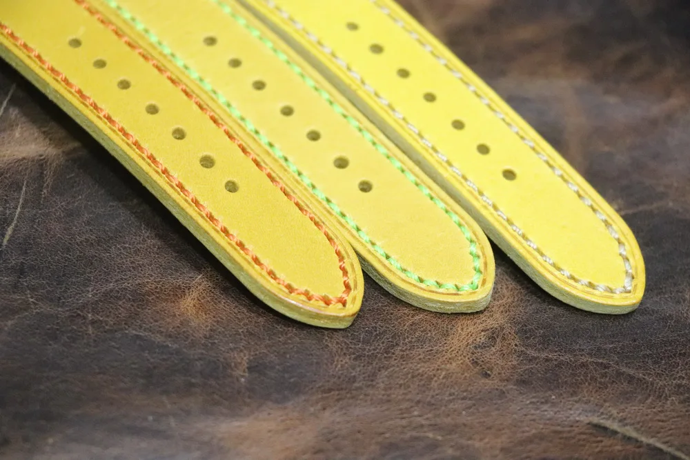 

Ремешок из натуральной кожи для наручных часов, Спортивный Повседневный желтый браслет в стиле ретро, с классической пряжкой, 20 мм