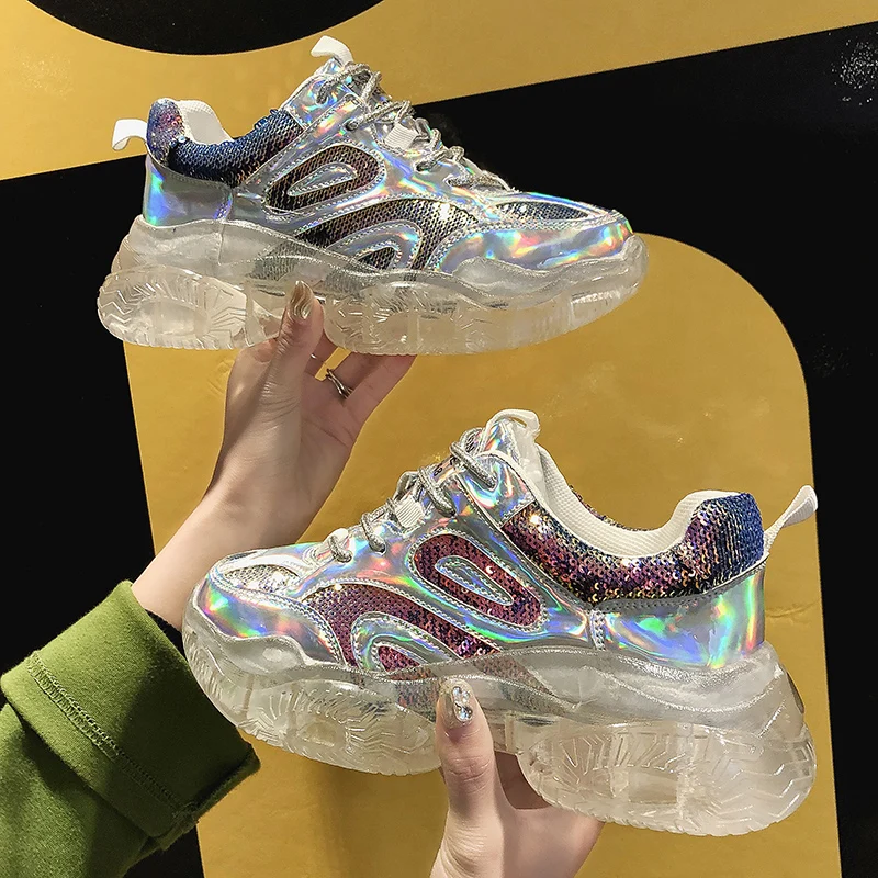 Блестящие повседневные женские кроссовки коллекция 2019 года на платформе модные