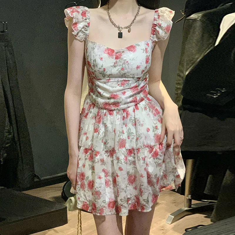 

Женское платье на бретельках с разбитым цветочным принтом, новинка 2021, французская маленькая темпераментная юбка с поясом на раннюю осень