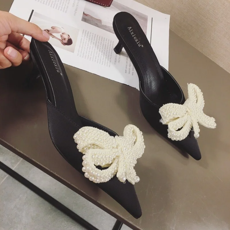 

2021 New Satin Surface Pointed Pearl Bow Tie Slippers Mid-heel Sandals Women