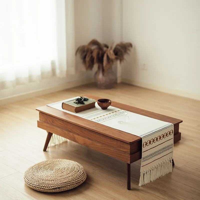 Скатерть DUNXDECO тканевая с геометрическим рисунком золотистыми и черными линиями |