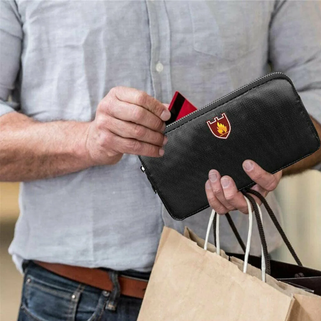 

Fireproof Storage bag Waterproof Digital Accessory 0.5 * 11 * 2CM High quality