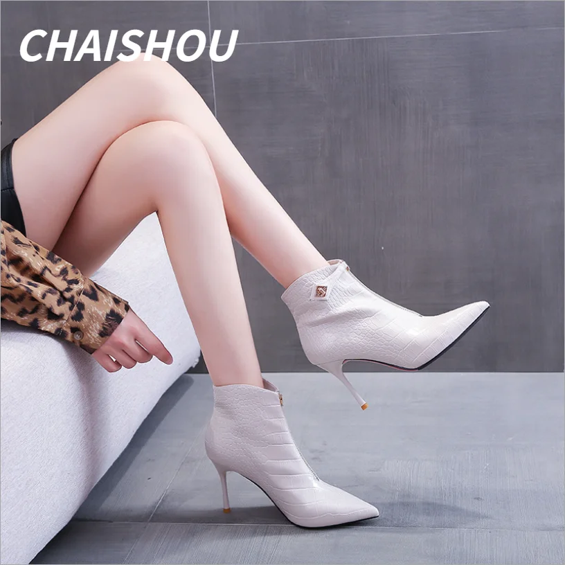 

QZ106 Autumn Winter Front Zip Sexy Black Serpentine Ankle Boots 2021New Women Pointed Thin High Heels Modern Boots Botas Mujer
