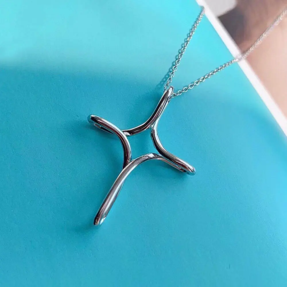 

AYBS Real 925 Necklaces High Quality TIF Original1:1LOGO "Classic Hollow Cross Pendant" Necklaces Woman