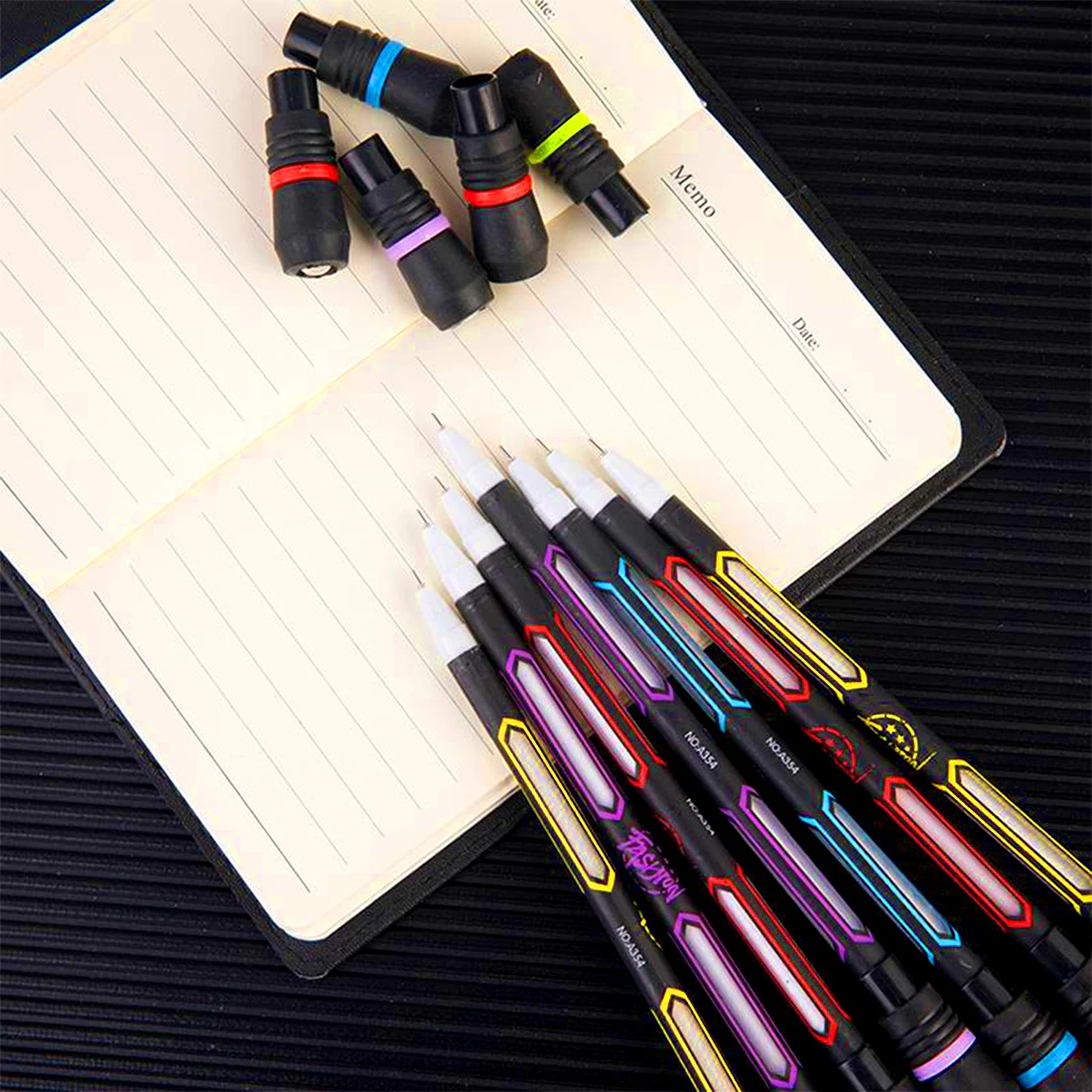 

1 pcs Spinning Pen Creative Random Flash Rotating Gaming Gel Pens For Child Gift School supplies Penspinning Pen office supplies