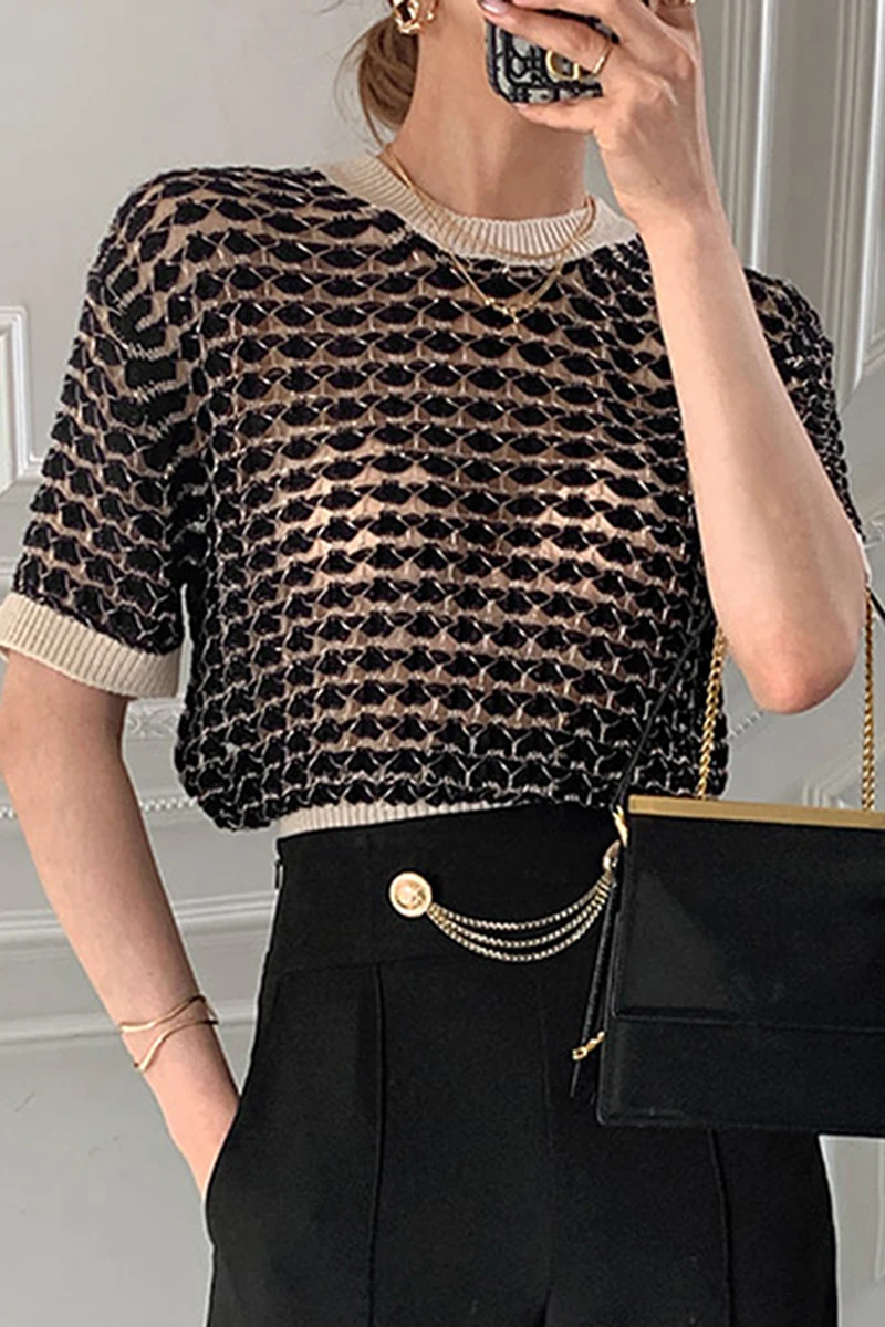

Korean chic temperament round neck trim contrast color hollow perspective loose short-sleeved sweater top