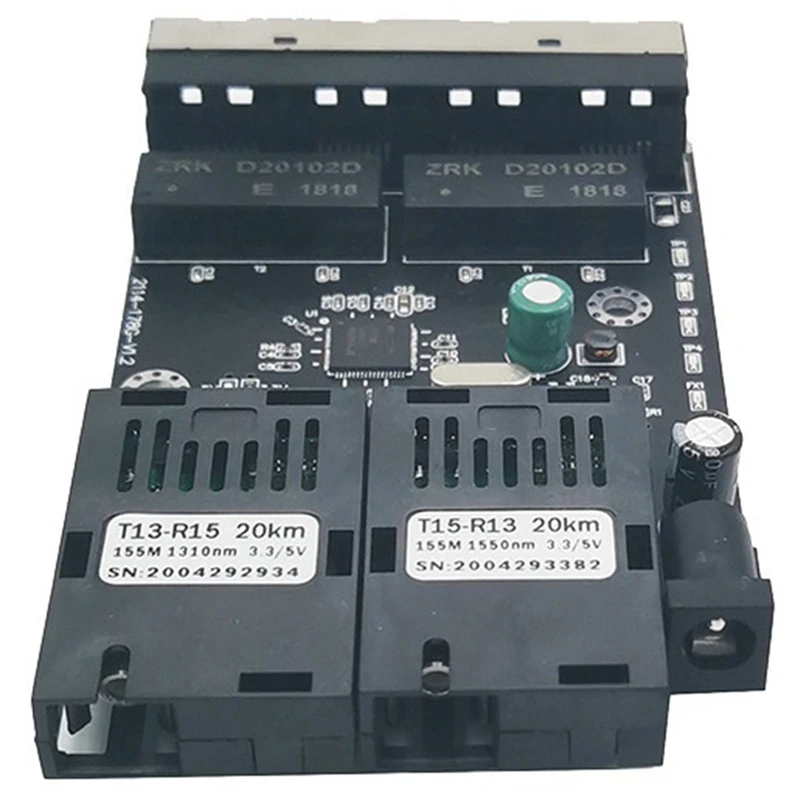 

NEW-2 Optical 4 Electric Switch Fiber Optic Transceiver 100M Optical Media Converter Single Mode Fiber Port