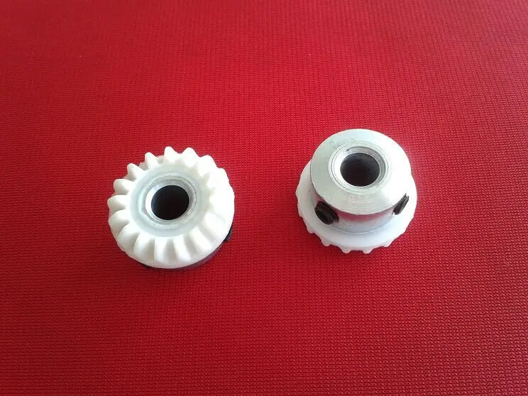 Многофункциональная электрическая швейная машина Singer 103361 коническая шестерня 17